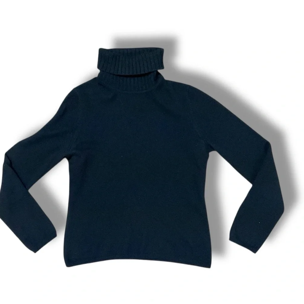 🖤 Luxe Black Cashmere Turtleneck Sweater 🖤 Size L - Picture 2 of 5